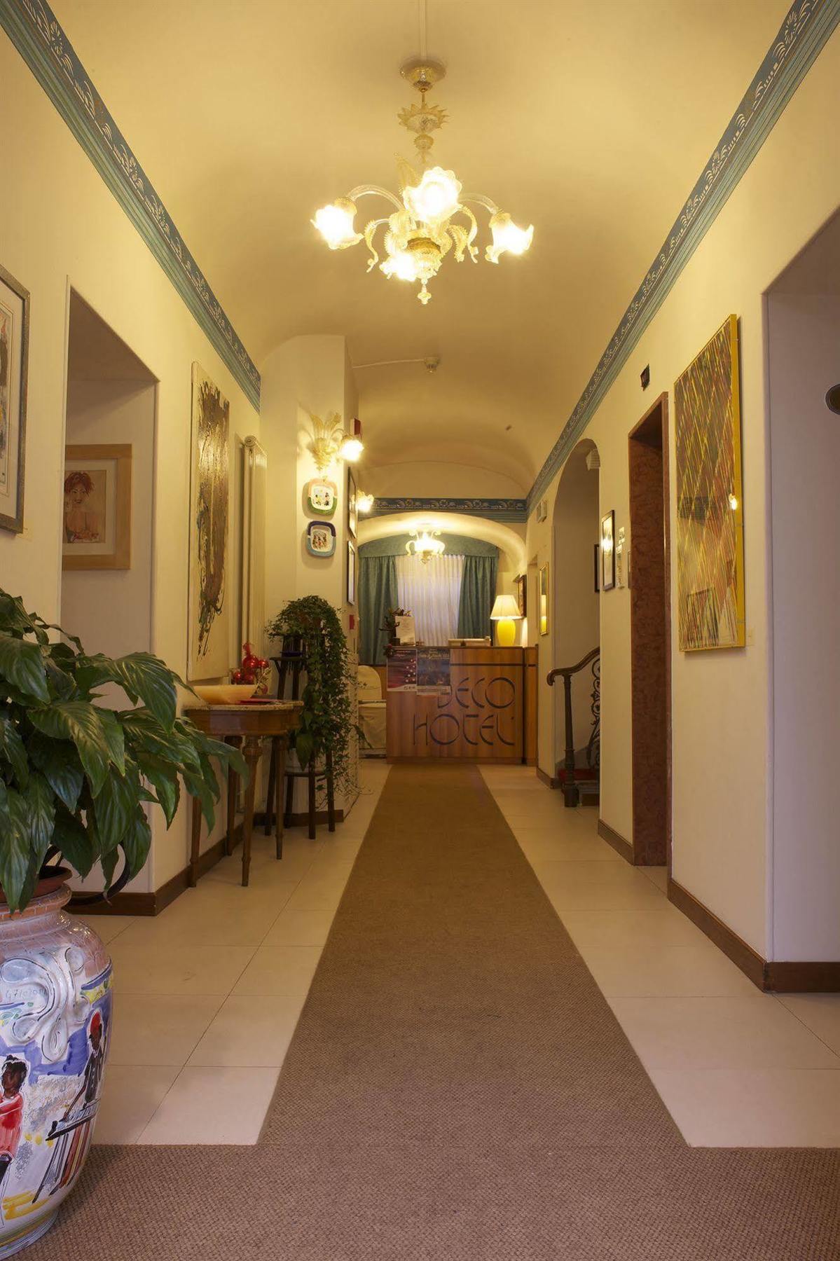 Deco Hotel Перуджа Экстерьер фото